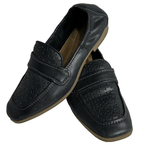 Clarks Collection Shoes Size 6 Black Lyrical Way Leather Flat Comfort - Picture 1 of 11